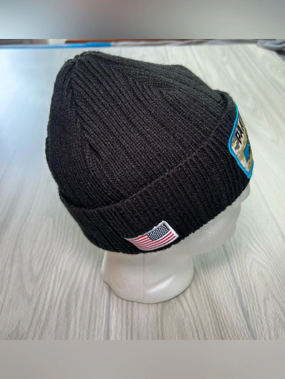 New Era Carolina Panthers 2021 Salute to Service Cuffed Knit Beanie Hat Black OS